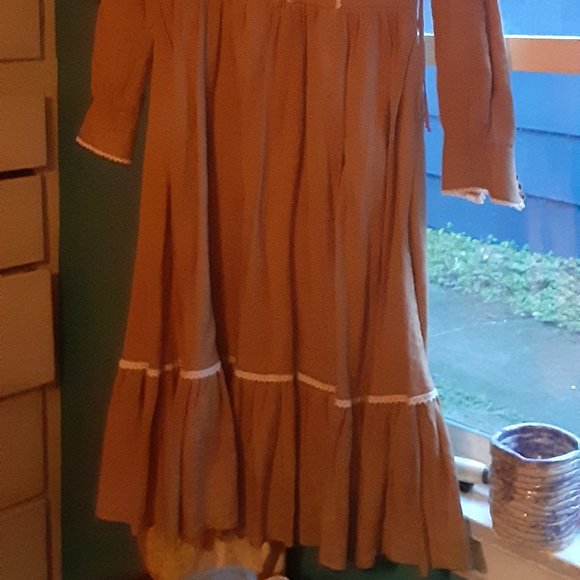 Revintaria "Anne" Linen *Handmade in Poland* Gunne-Style Midi dress - Picture 7 of 7